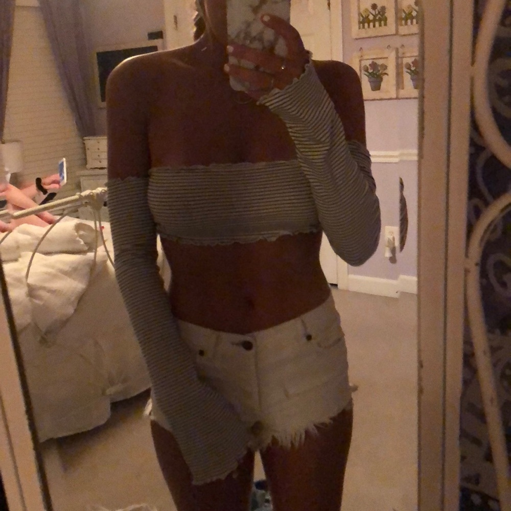 Urban Outfitters crop top